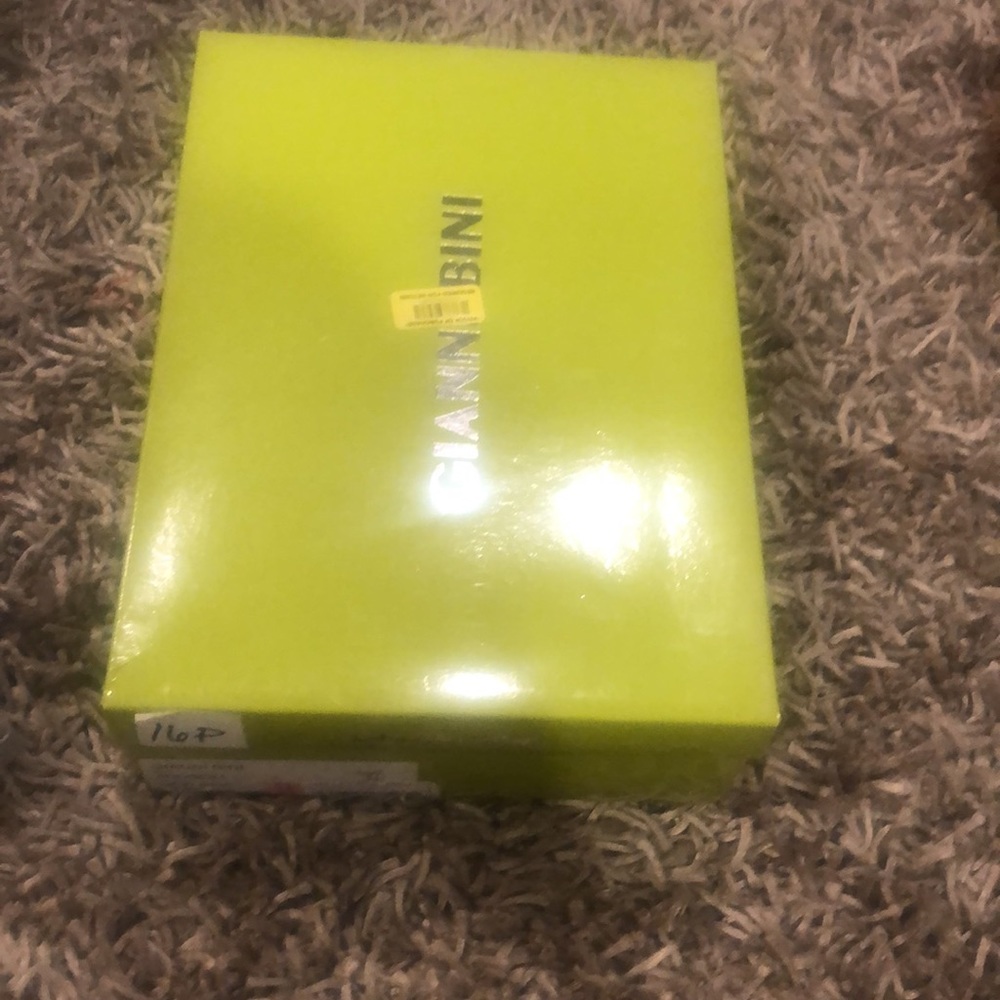 GIANNI BINI Heels. Size 6. Silver and glitter . - Picture 7 of 12